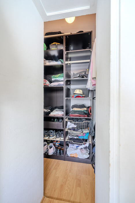 Walk-in closet
